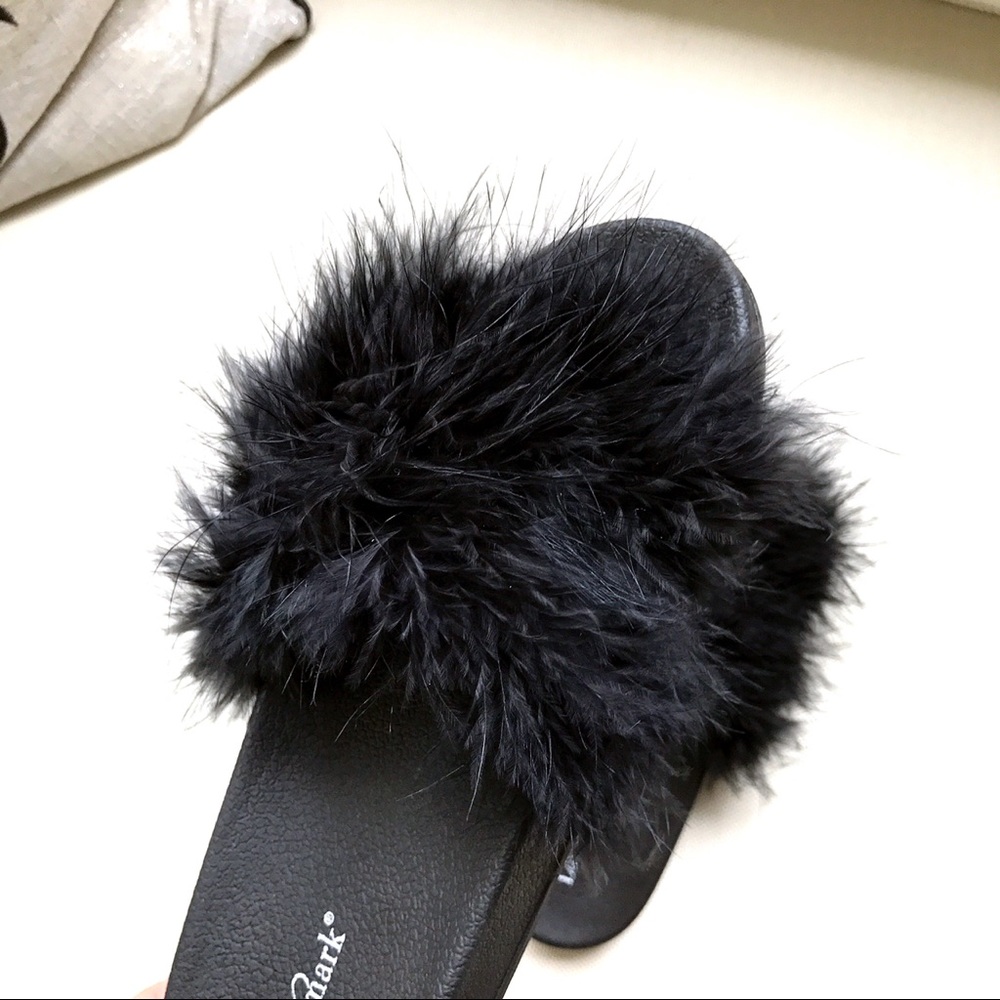 LAST ONE‼️S/7, Ultra Fluffy Black Slippers 🖤 - Picture 5 of 7